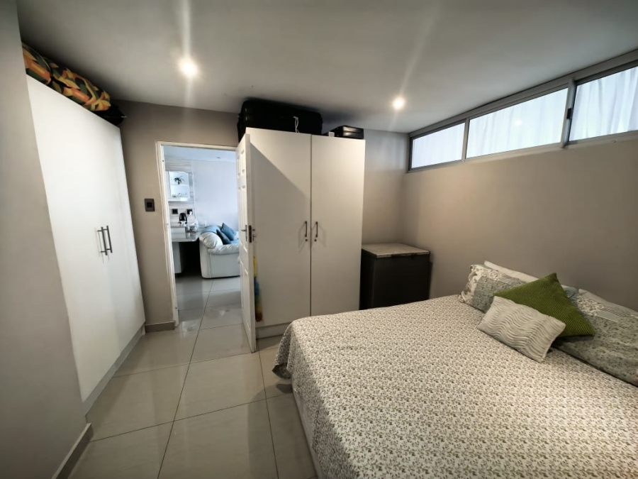 2 Bedroom Property for Sale in North Beach KwaZulu-Natal