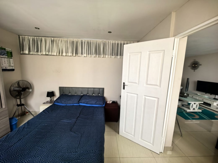 2 Bedroom Property for Sale in North Beach KwaZulu-Natal
