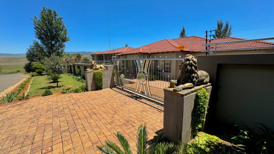 To Let 4 Bedroom Property for Rent in Sunnyridge KwaZulu-Natal