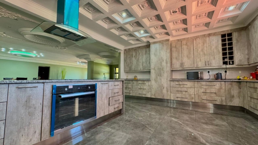 To Let 4 Bedroom Property for Rent in Sunnyridge KwaZulu-Natal