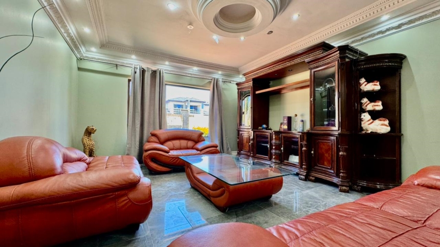 To Let 4 Bedroom Property for Rent in Sunnyridge KwaZulu-Natal