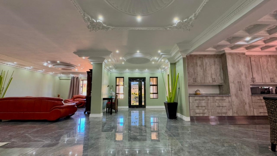 To Let 4 Bedroom Property for Rent in Sunnyridge KwaZulu-Natal