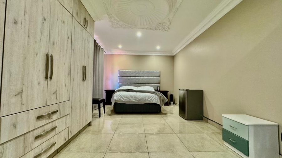 To Let 4 Bedroom Property for Rent in Sunnyridge KwaZulu-Natal