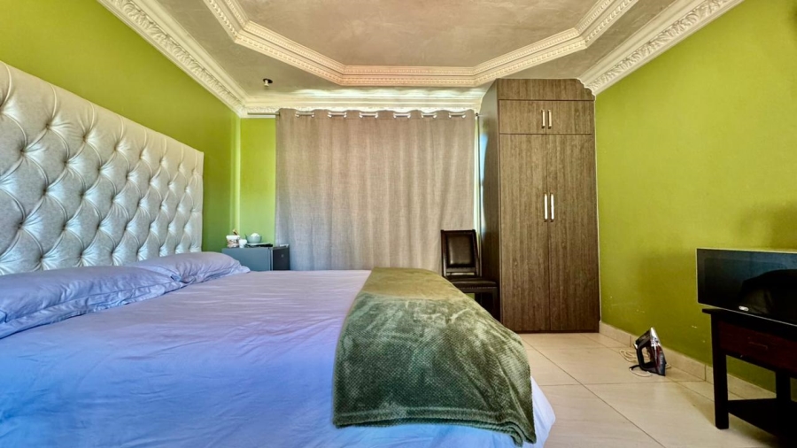 To Let 4 Bedroom Property for Rent in Sunnyridge KwaZulu-Natal