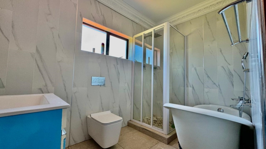 To Let 4 Bedroom Property for Rent in Sunnyridge KwaZulu-Natal