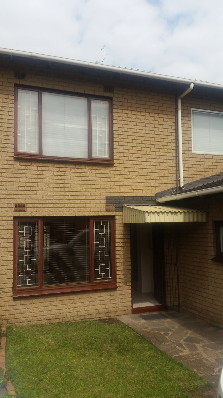 To Let 2 Bedroom Property for Rent in Pinetown KwaZulu-Natal