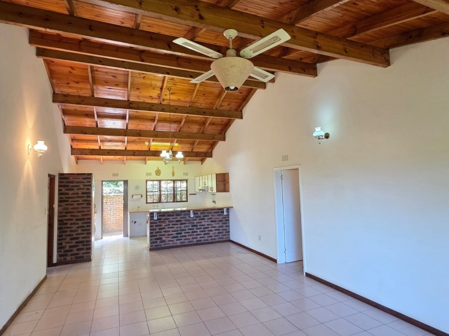 3 Bedroom Property for Sale in Umtentweni KwaZulu-Natal