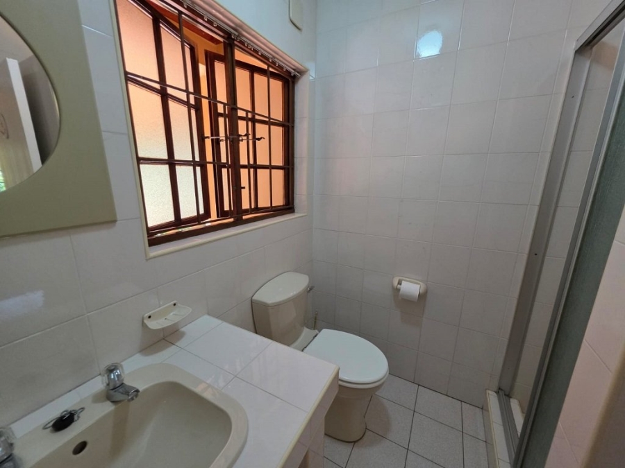 3 Bedroom Property for Sale in Umtentweni KwaZulu-Natal
