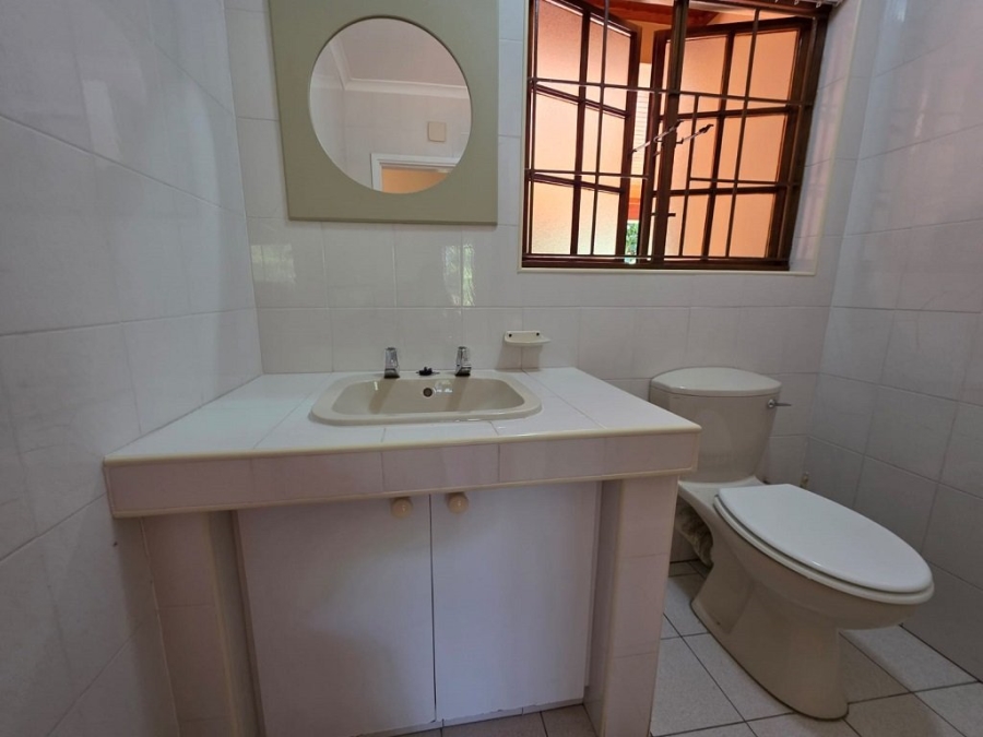 3 Bedroom Property for Sale in Umtentweni KwaZulu-Natal