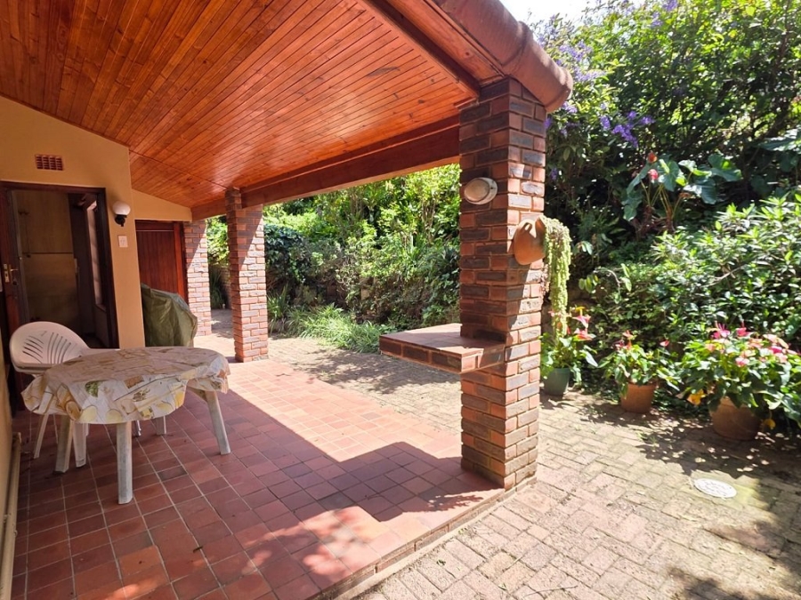 3 Bedroom Property for Sale in Umtentweni KwaZulu-Natal
