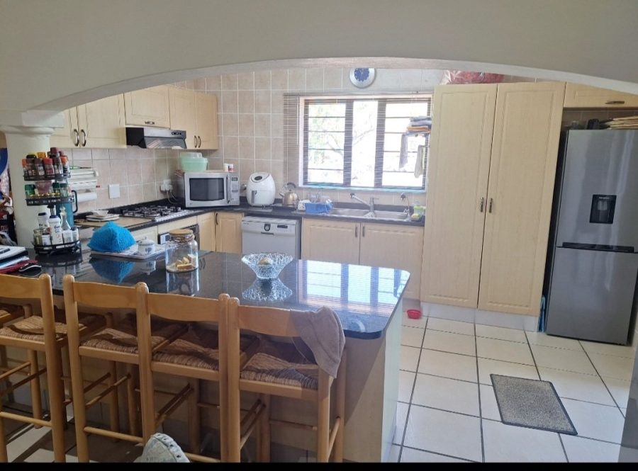 3 Bedroom Property for Sale in Uvongo KwaZulu-Natal