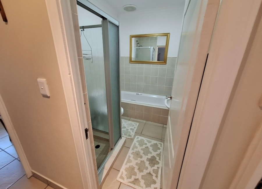 3 Bedroom Property for Sale in Uvongo KwaZulu-Natal