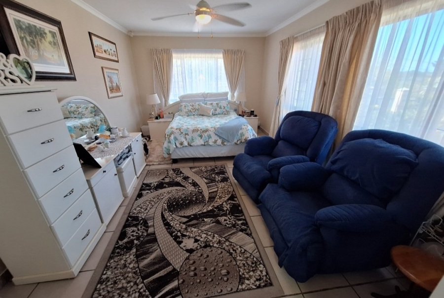 3 Bedroom Property for Sale in Uvongo KwaZulu-Natal