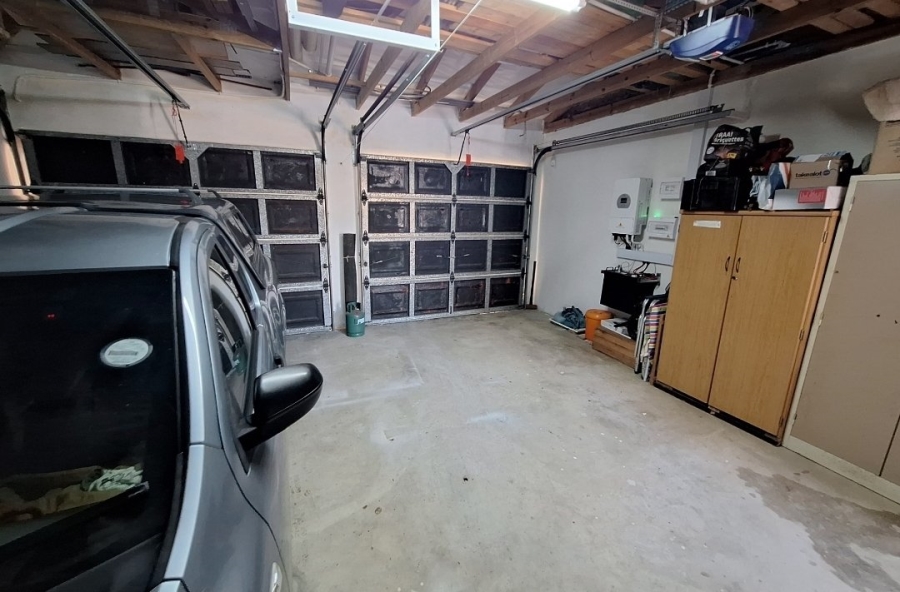 3 Bedroom Property for Sale in Uvongo KwaZulu-Natal