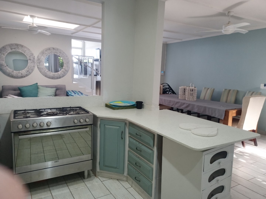 4 Bedroom Property for Sale in Uvongo KwaZulu-Natal