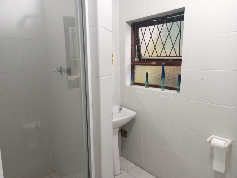4 Bedroom Property for Sale in Uvongo KwaZulu-Natal