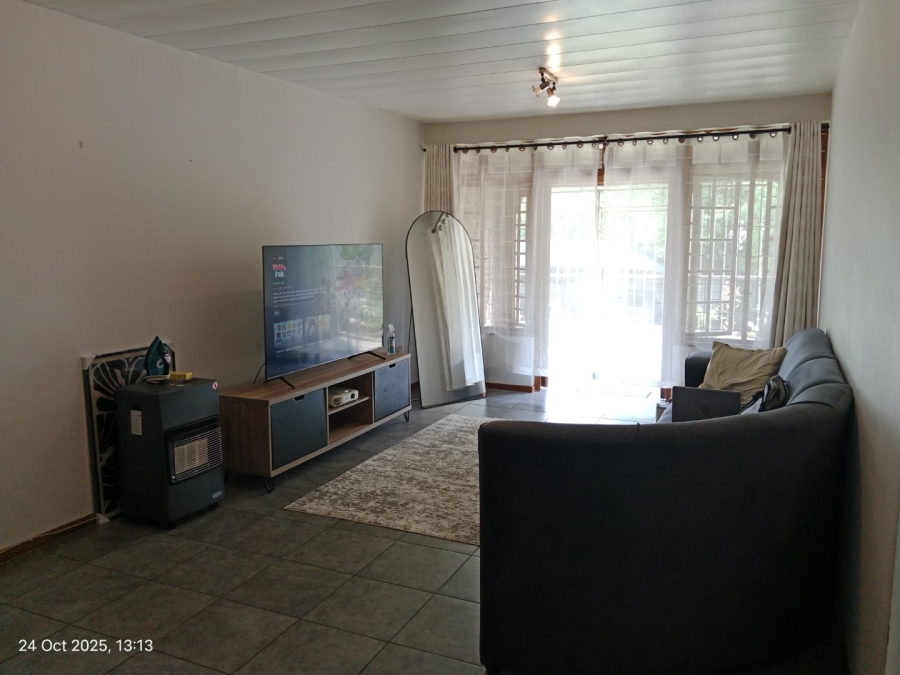 1 Bedroom Property for Sale in Scottsville KwaZulu-Natal