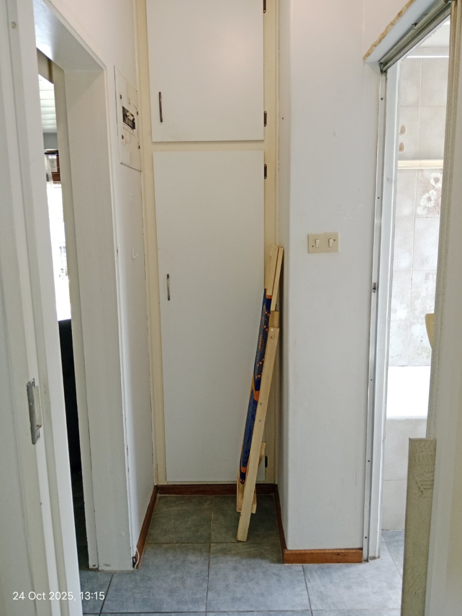 1 Bedroom Property for Sale in Scottsville KwaZulu-Natal