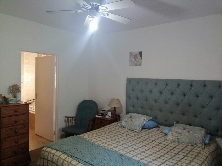 4 Bedroom Property for Sale in Uvongo Beach KwaZulu-Natal