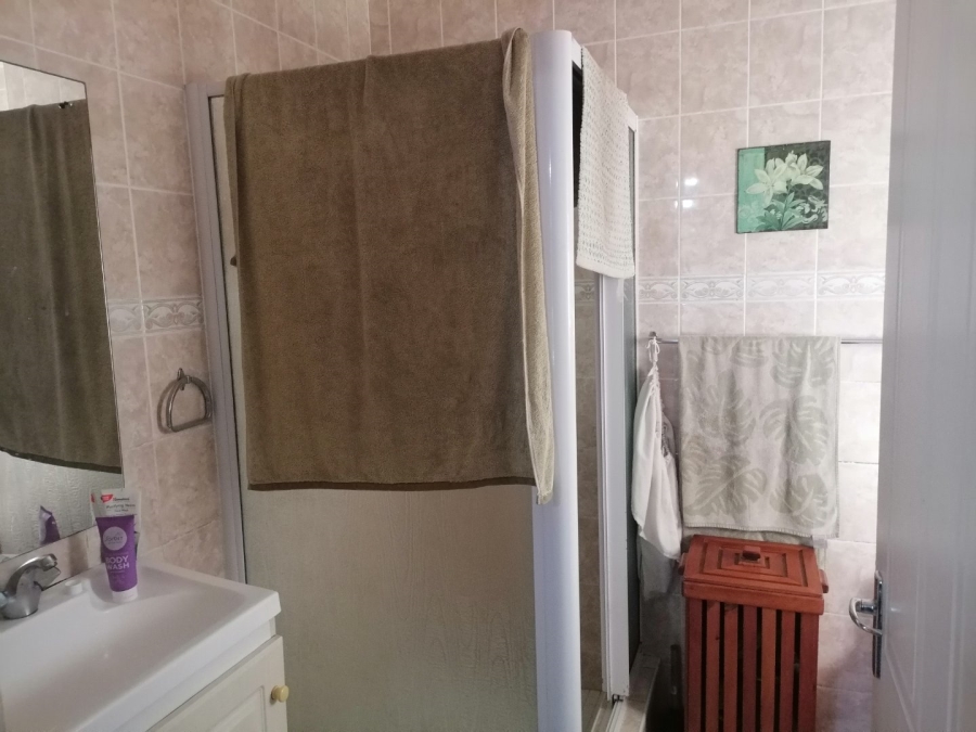 4 Bedroom Property for Sale in Uvongo Beach KwaZulu-Natal