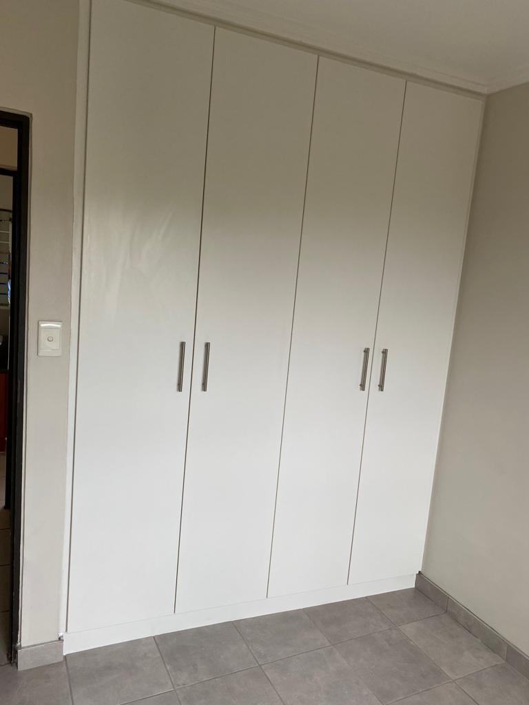 1 Bedroom Property for Sale in Sherwood KwaZulu-Natal