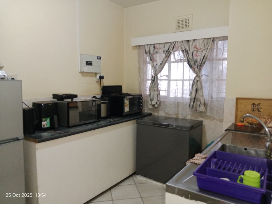 1 Bedroom Property for Sale in Scottsville KwaZulu-Natal