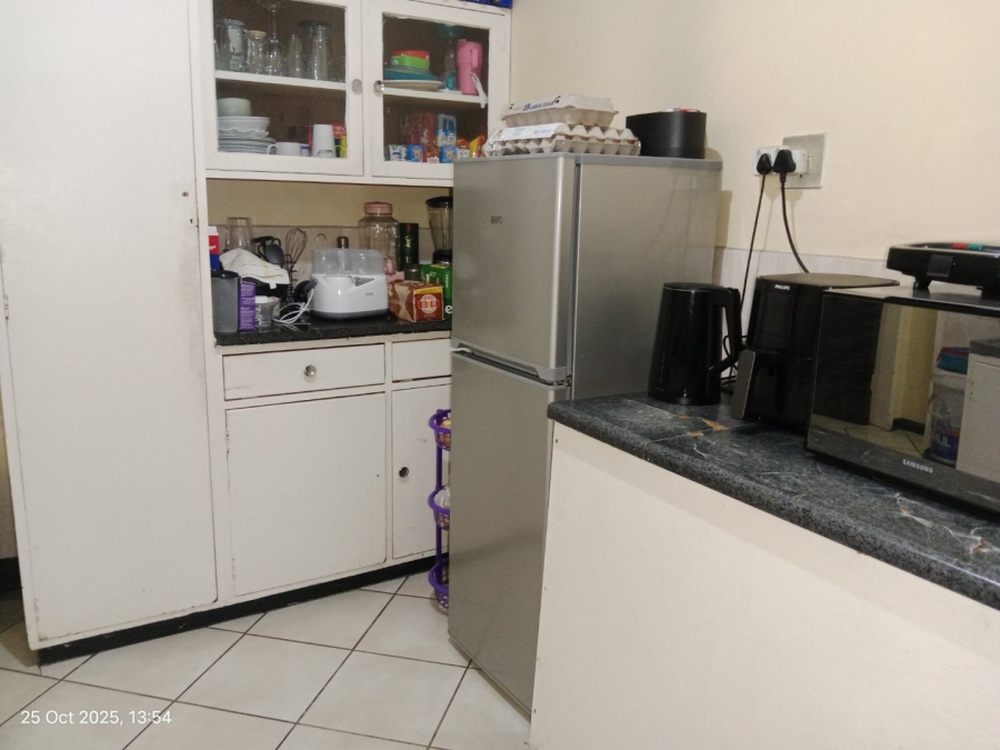 1 Bedroom Property for Sale in Scottsville KwaZulu-Natal