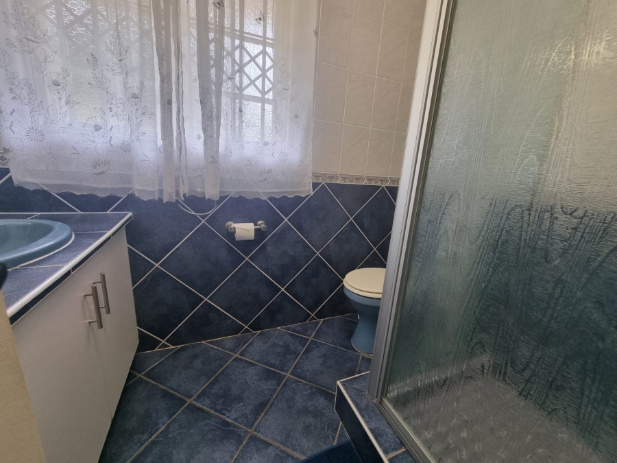 3 Bedroom Property for Sale in Umtentweni KwaZulu-Natal