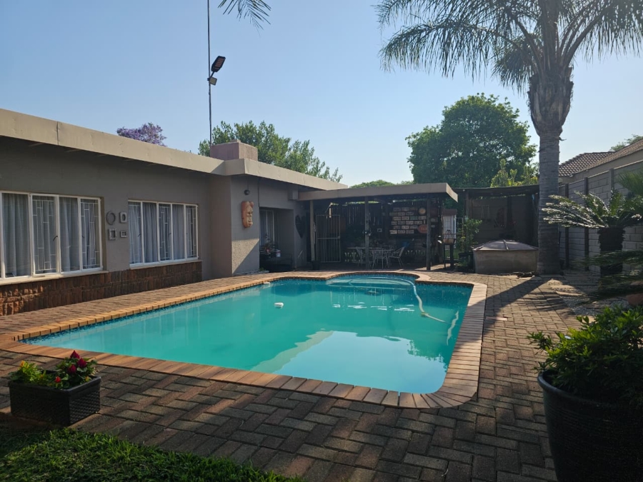 3 Bedroom Property for Sale in Amajuba Park KwaZulu-Natal