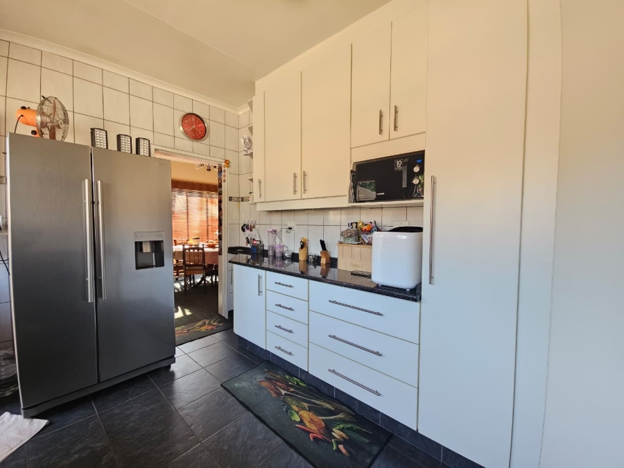 3 Bedroom Property for Sale in Amajuba Park KwaZulu-Natal