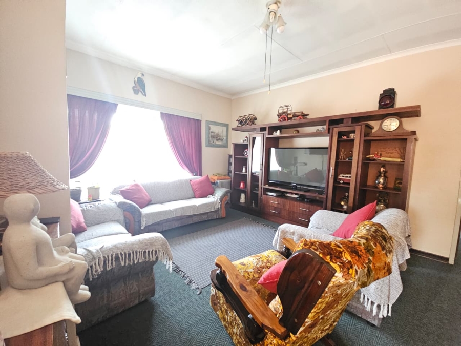 3 Bedroom Property for Sale in Amajuba Park KwaZulu-Natal
