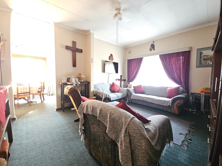 3 Bedroom Property for Sale in Amajuba Park KwaZulu-Natal