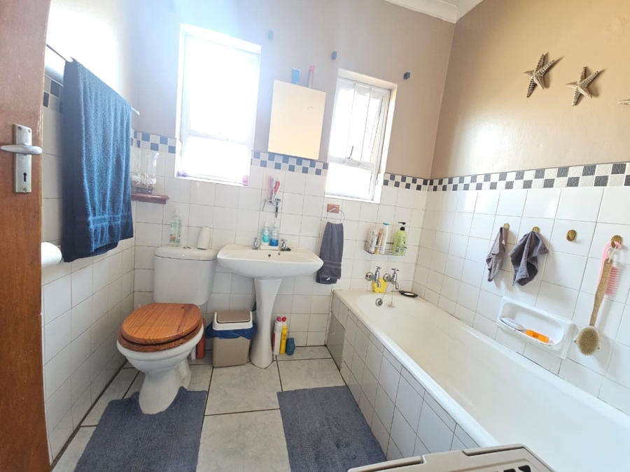 3 Bedroom Property for Sale in Amajuba Park KwaZulu-Natal