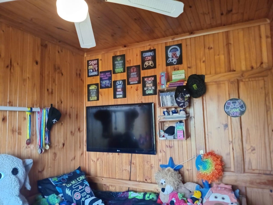 2 Bedroom Property for Sale in Southport KwaZulu-Natal