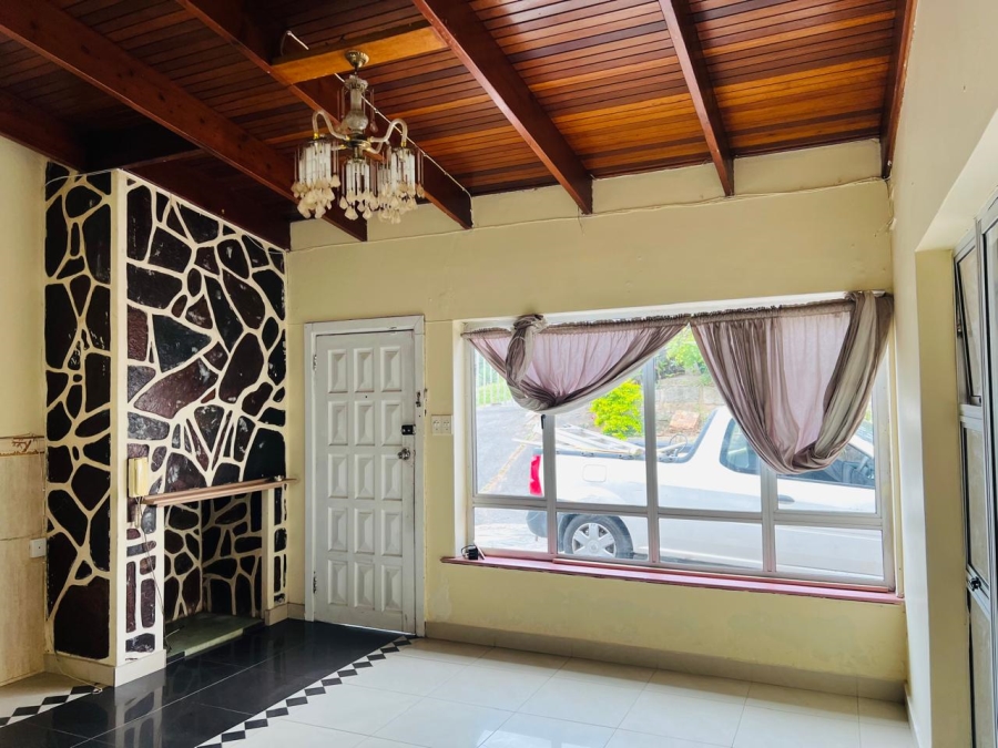 To Let 3 Bedroom Property for Rent in Bluff KwaZulu-Natal