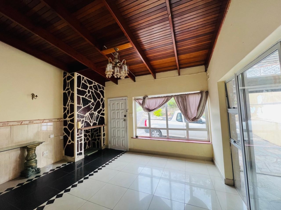 To Let 3 Bedroom Property for Rent in Bluff KwaZulu-Natal