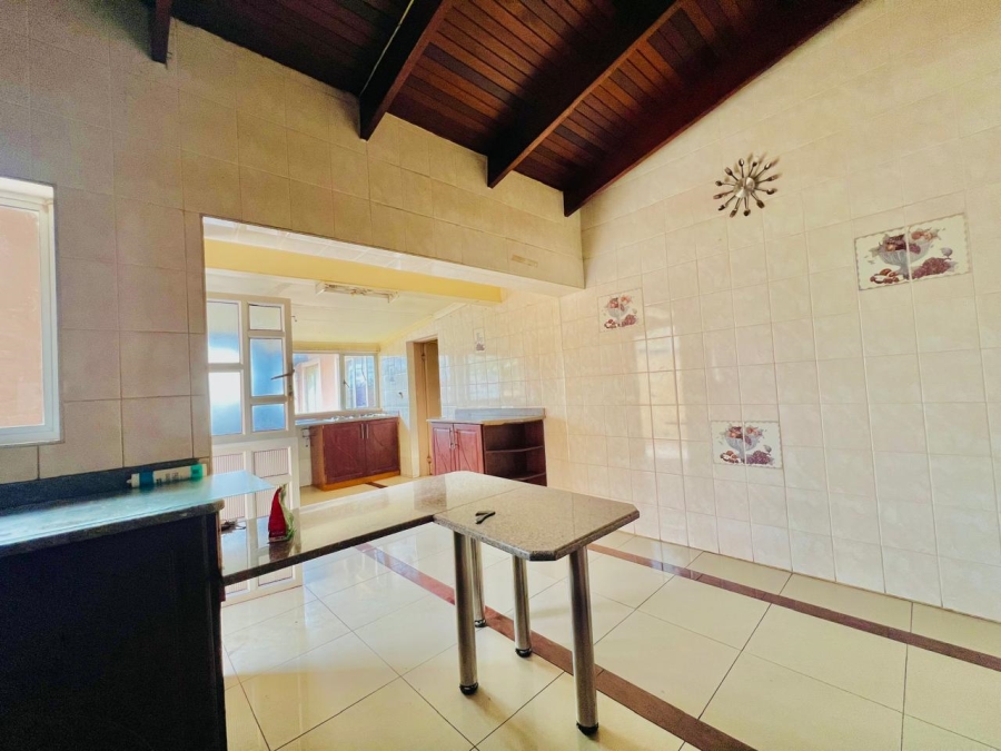 To Let 3 Bedroom Property for Rent in Bluff KwaZulu-Natal