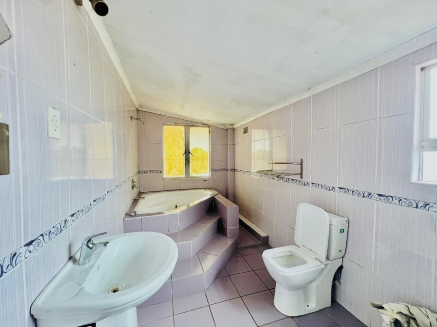 To Let 3 Bedroom Property for Rent in Bluff KwaZulu-Natal