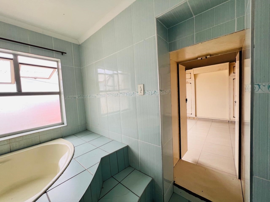 To Let 3 Bedroom Property for Rent in Bluff KwaZulu-Natal