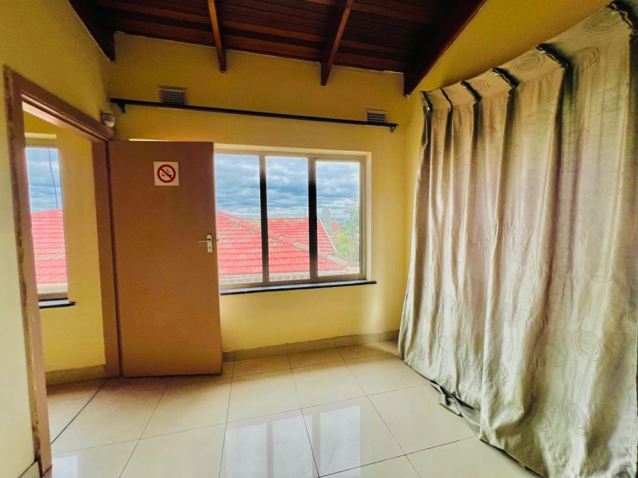 To Let 3 Bedroom Property for Rent in Bluff KwaZulu-Natal