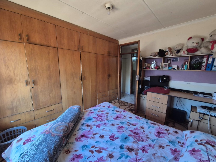 4 Bedroom Property for Sale in Isipingo Hills KwaZulu-Natal