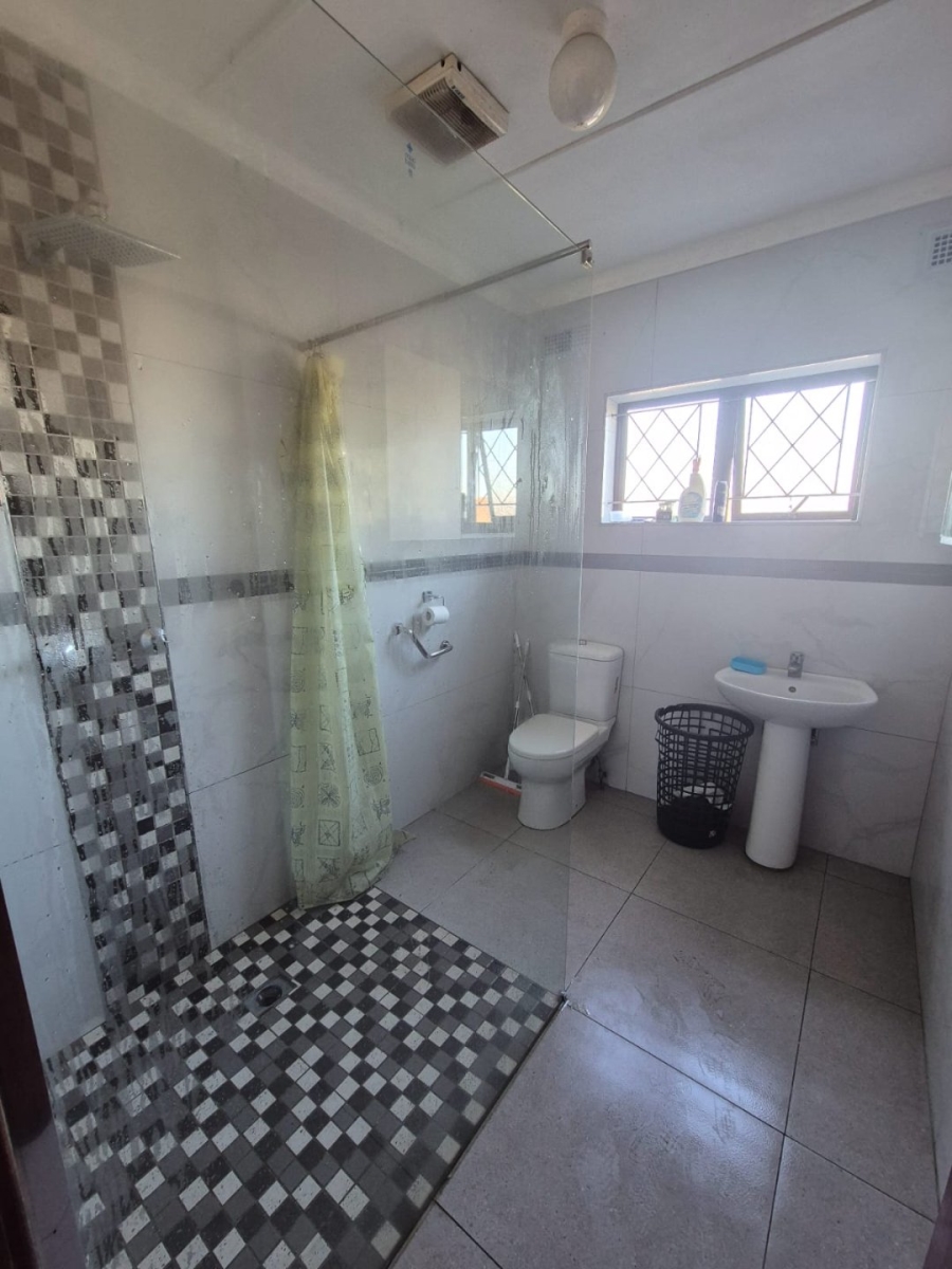 4 Bedroom Property for Sale in Isipingo Hills KwaZulu-Natal