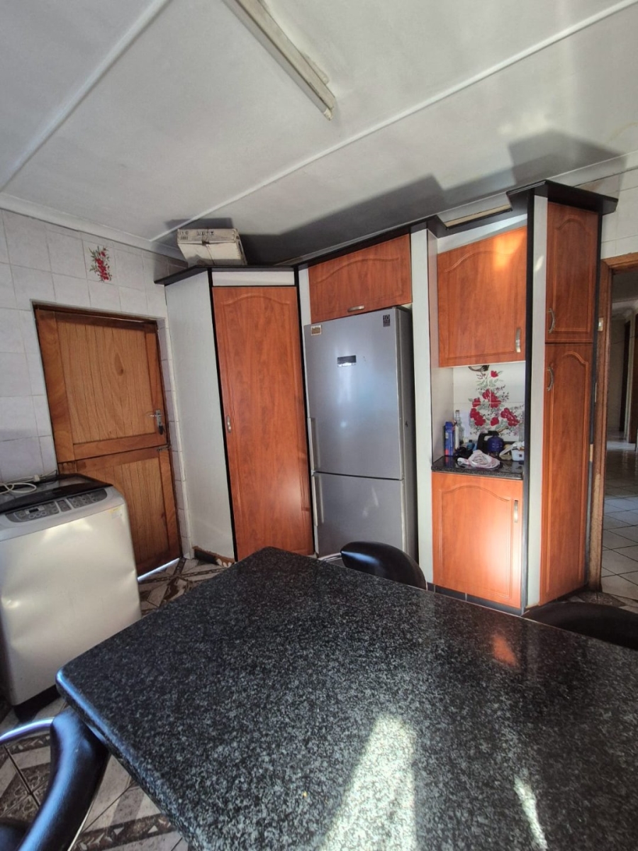 4 Bedroom Property for Sale in Isipingo Hills KwaZulu-Natal