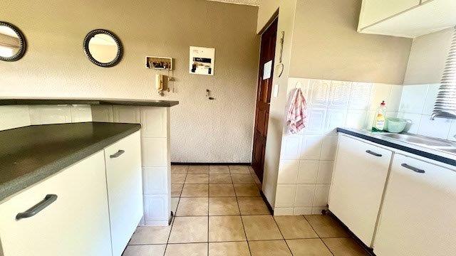 2 Bedroom Property for Sale in Uvongo KwaZulu-Natal