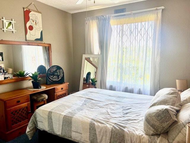 2 Bedroom Property for Sale in Uvongo KwaZulu-Natal