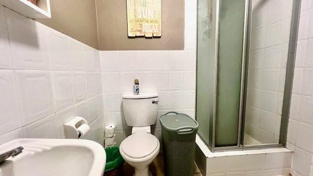 2 Bedroom Property for Sale in Uvongo KwaZulu-Natal