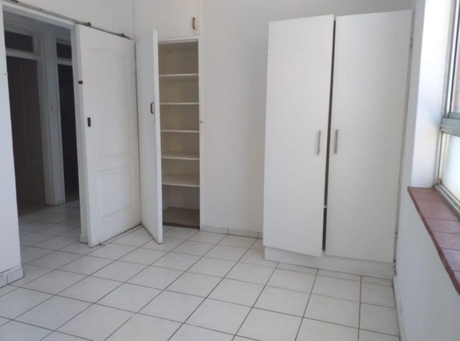 2 Bedroom Property for Sale in Amanzimtoti KwaZulu-Natal