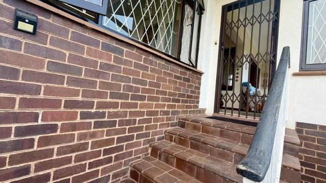 3 Bedroom Property for Sale in Uvongo KwaZulu-Natal