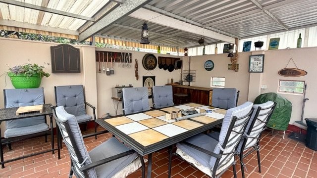 3 Bedroom Property for Sale in Uvongo KwaZulu-Natal