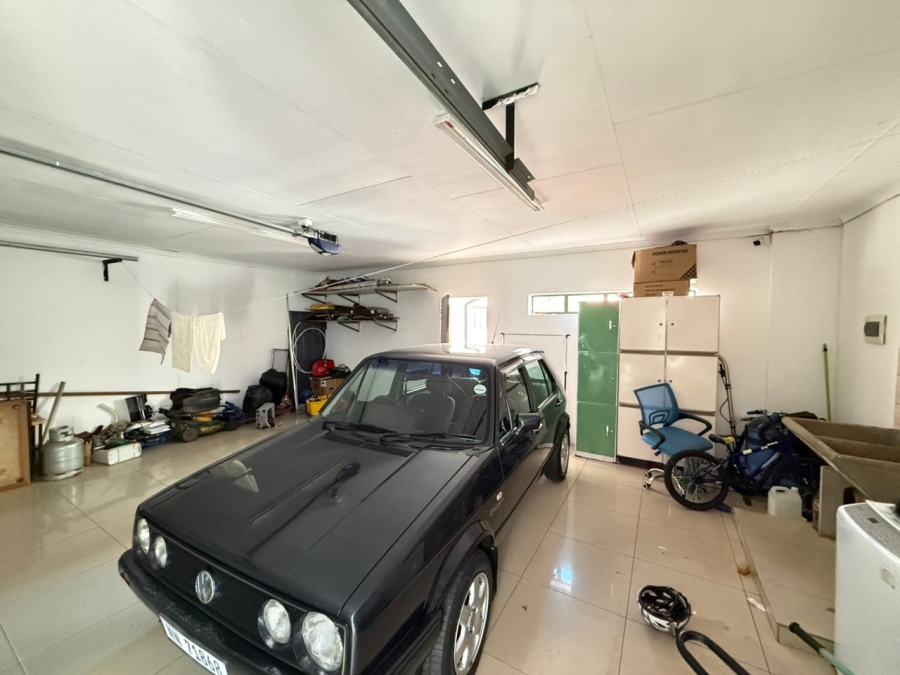 6 Bedroom Property for Sale in Lennoxton KwaZulu-Natal